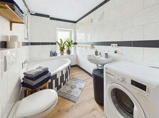 Einrichtungsbeispiel Badezimmer EG