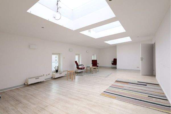 Großer Raum, Teilung möglich