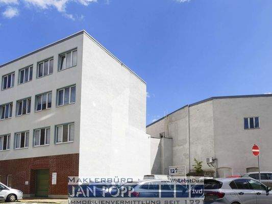 Ecke Fr-Naumannstr 2/ Weberstraße