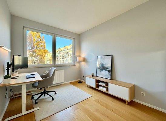 Arbeitszimmer mit Ankleide KI