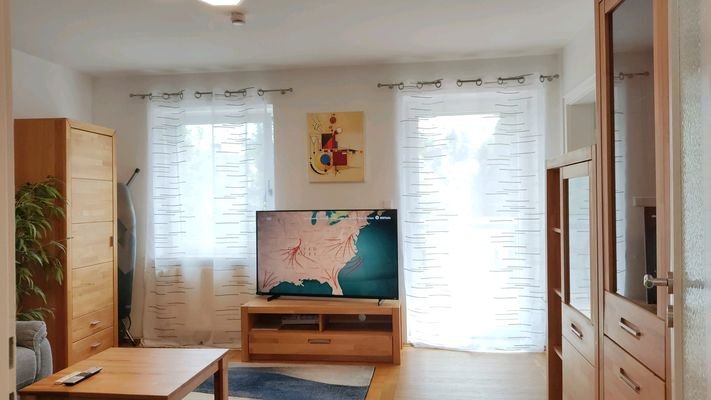 Wohnzimmer Fernseher.jpg