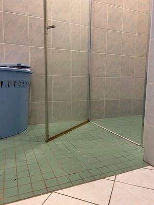 Dusche EG mit Fußbodenheizung