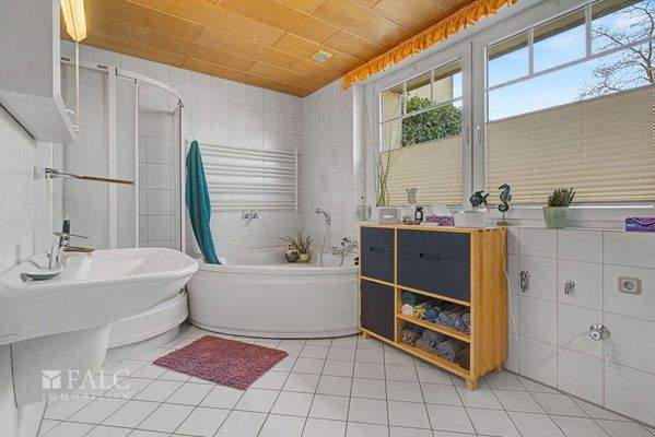 Zweites Badezimmer_WE01