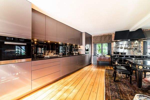 Stadthaus 1.OG Küche Ansicht I