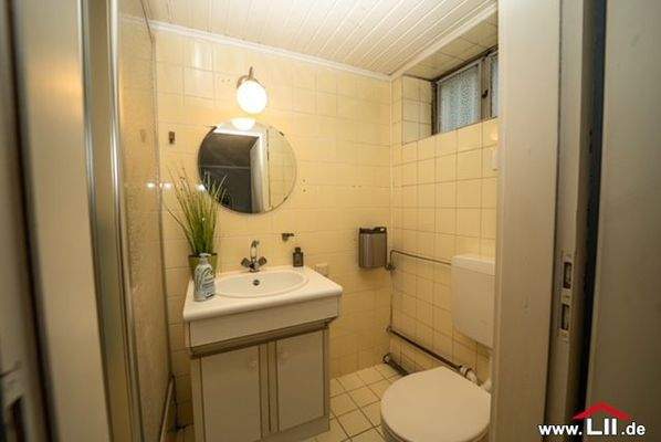 Kleines Bad Souterrain