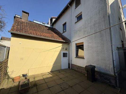 Innenhof mit Anbau
