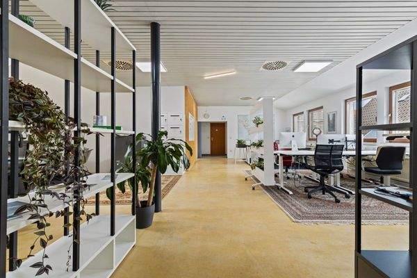 Büroraum Mittelstr. 8