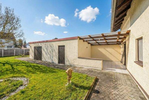 Werkstatt und Terrasse WH 2 - Sommer