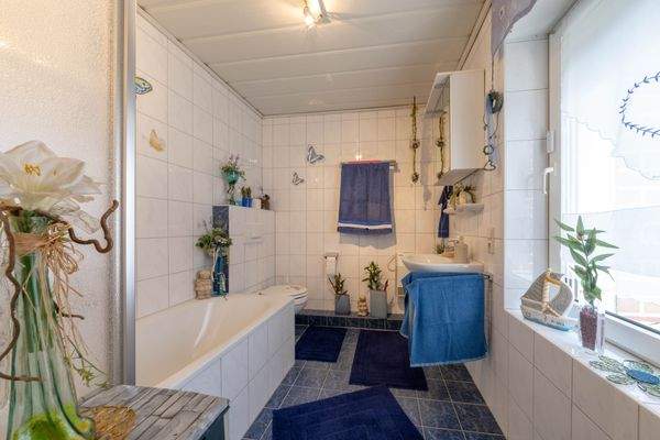 Haus 2 OG Badezimmer 