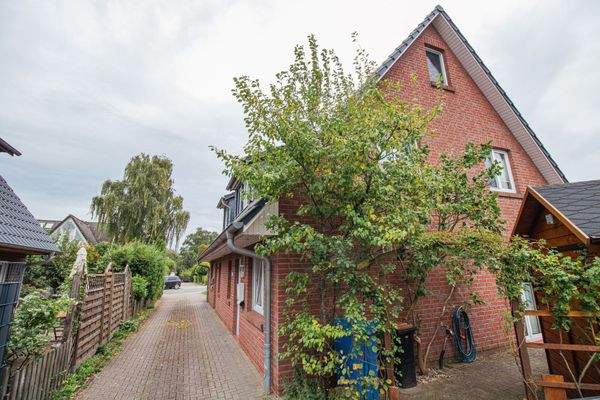 Außenansicht Zufahrt