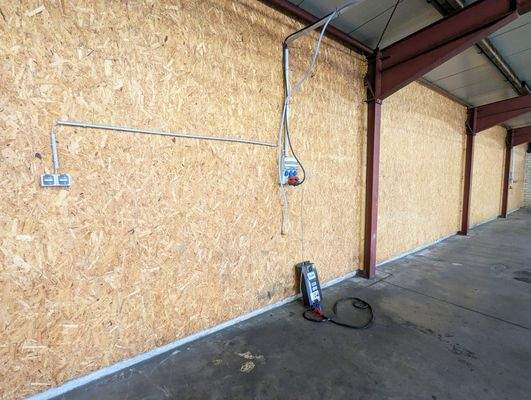 26_16,32 Ampere Anschlüsse