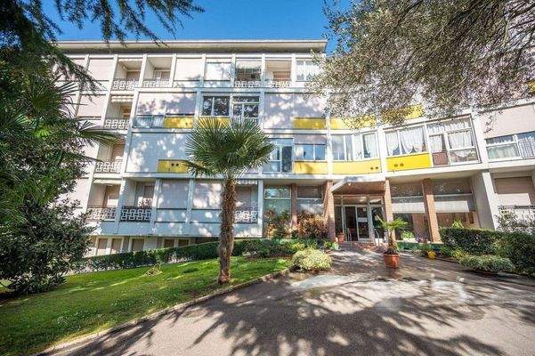 Facciata Garda 1 ingresso.JPG