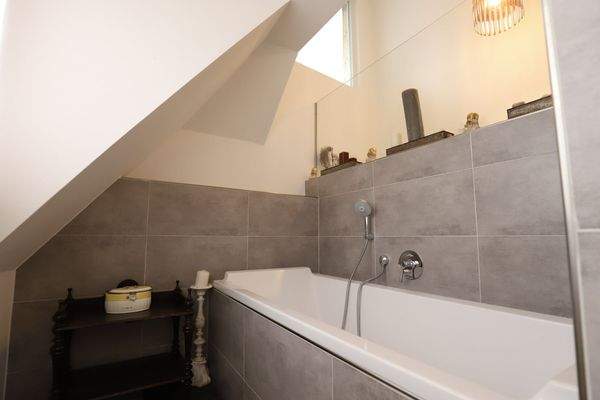 Wannenbad-Dachgeschoss