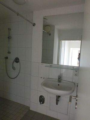 Bad_mit_begehbarer_Dusche