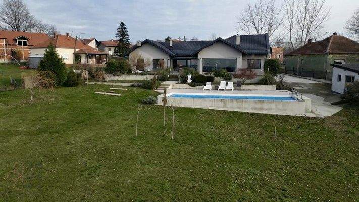 e59a9d2a-c9ea-46e2-810e-0793005f5d27