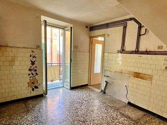 PE 804_15 TERRA ITALIA IMMOBILIEN_LIGURIEN_PERINAL