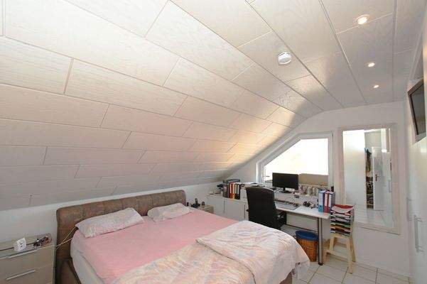 H.-Haus, DG Schlafzimmer 