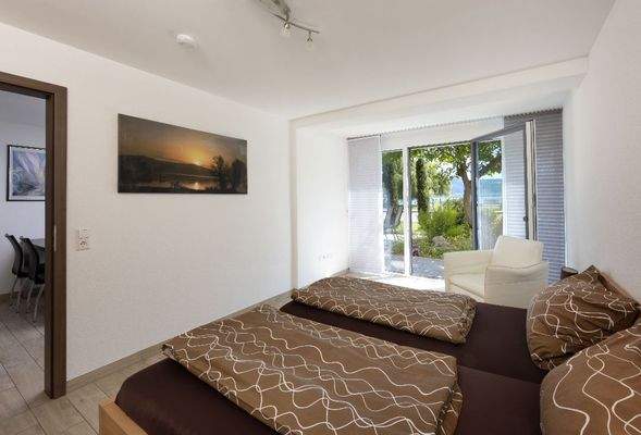 Schlafzimmer mit Seebklick.jpg