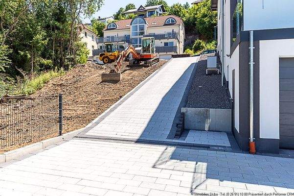 steile Garagenzufahrt