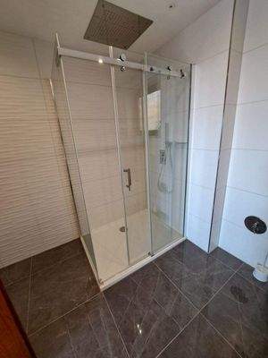 Dusche OG.jpg