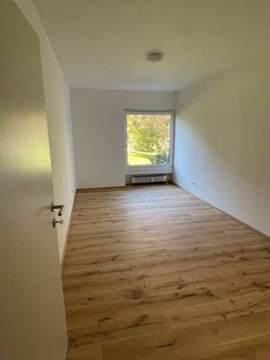 Schlafzimmer - Familienfreundliche 3 Zimmer Wohnung mit Balkon im Grünen Kauf Parsch Salzburg