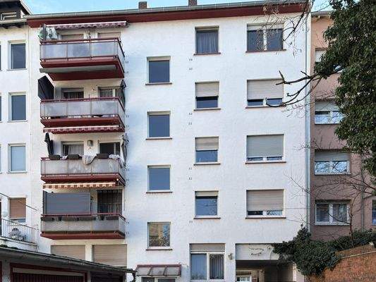 Blick auf die Hinterhausfassade