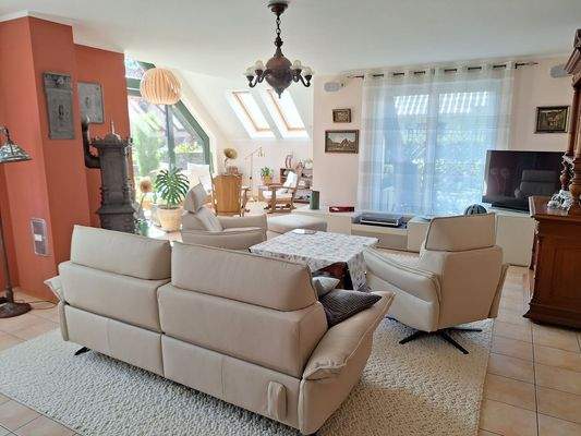 Haus links - Wohnen EG