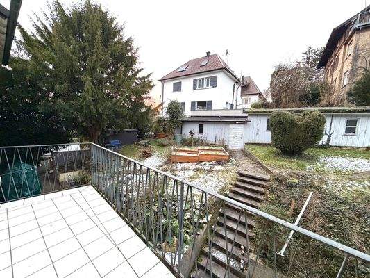 Balkon zum Hintergarten