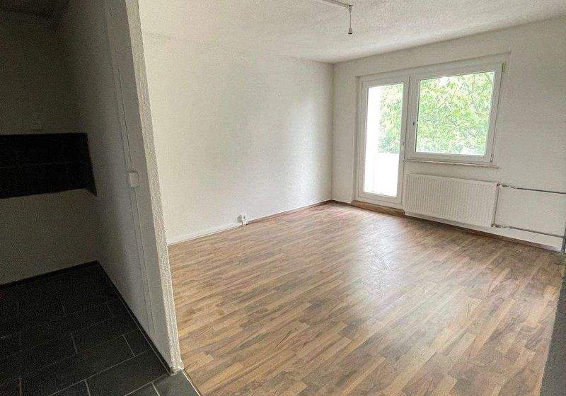 ! ERSTBEZUG !   Wohnen in Familiengerechter Lage