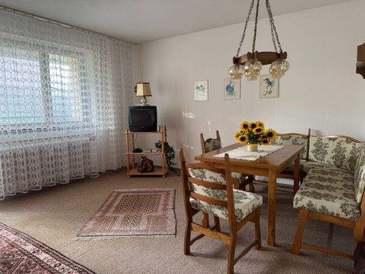 Wohn- und Schlafzimmer