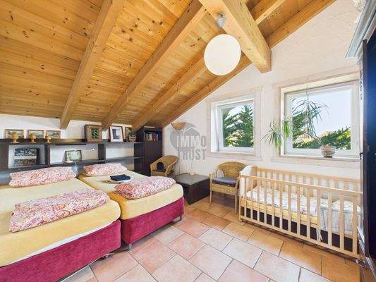 Schlafzimmer 2 im OG