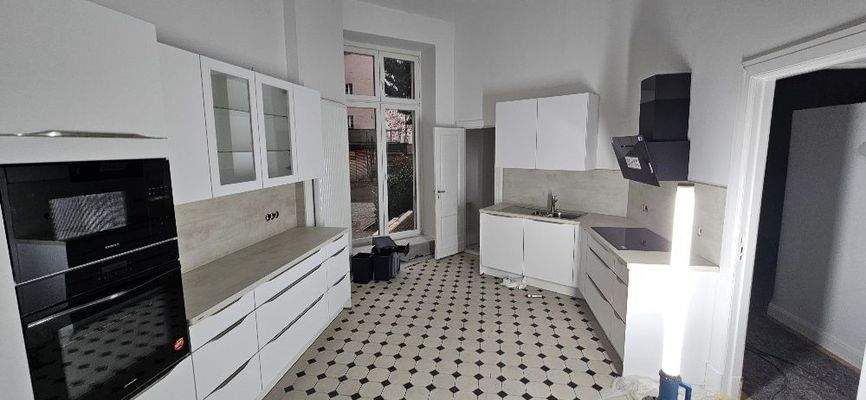 super Einbauküche.jpg