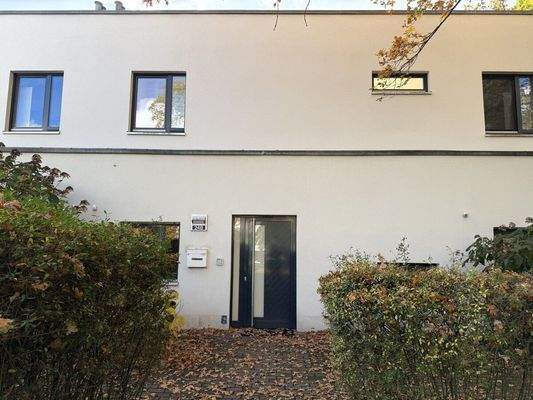 Blick zum Hauseingang