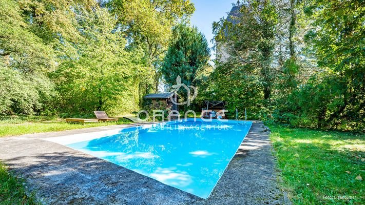 Wellness-Oase mit Pool und Sauna