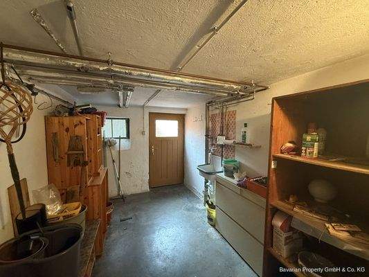 Keller mit Gartenzugang