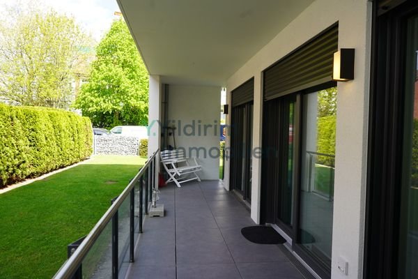 Eckterrasse
