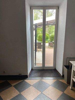 Ausgang zum Biergarten