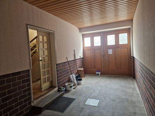 Zufahrt zum Hinterhof.jpg