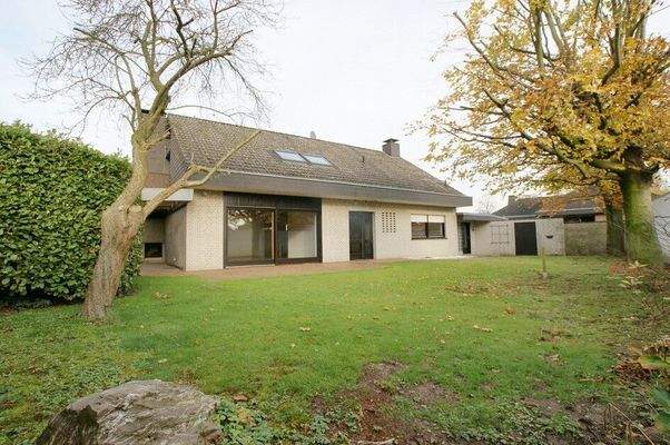 Geldern: Großes EFH