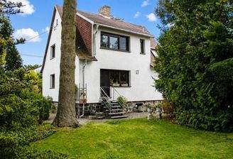 Haus  vom Garten aus