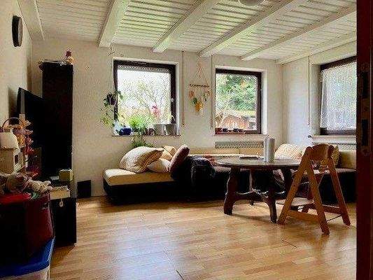 Helles Wohnzimmer UG.jpg