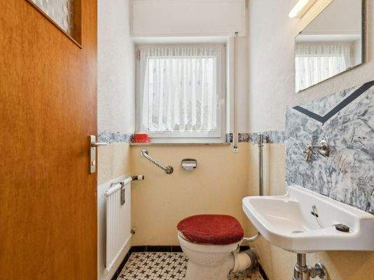 Gäste-WC Erdgeschoss