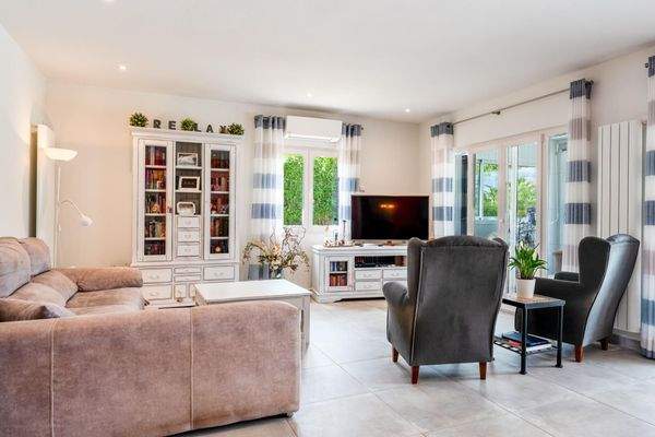 8708086a-f7f4-420d-9fde-101f2111ca17