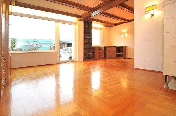 Wohnzimmer mit Essbereich