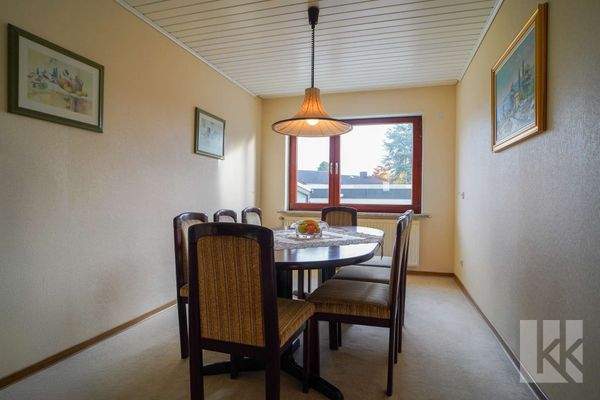 Offener Essbereich neben der Küche