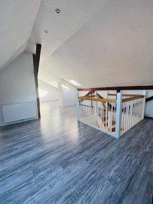 Maisonette: Wohnbereich in der oberen Ebene 