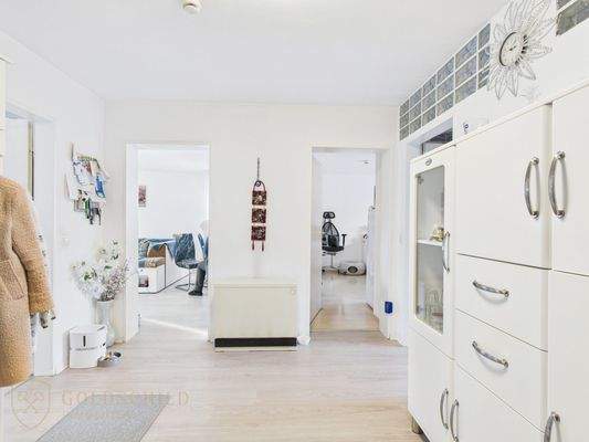 CAM03512G0-PR0090-STILL002