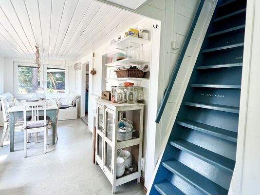 Sommerhaus Aufgang Spitzboden