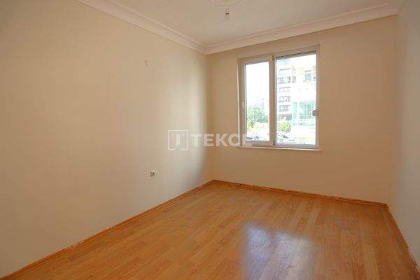 2-Bedroom Pool-View Apartment in Konyaaltı Sun City Residence