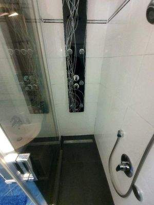 Moderne exkl. Dusche .jpg